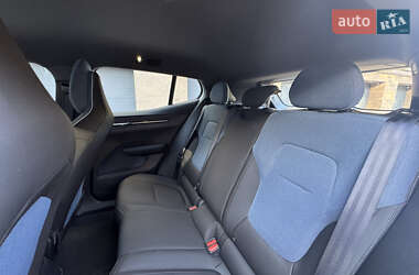 Внедорожник / Кроссовер Volvo EX30 2024 в 