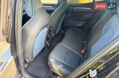 Внедорожник / Кроссовер Volvo EX30 2023 в 
