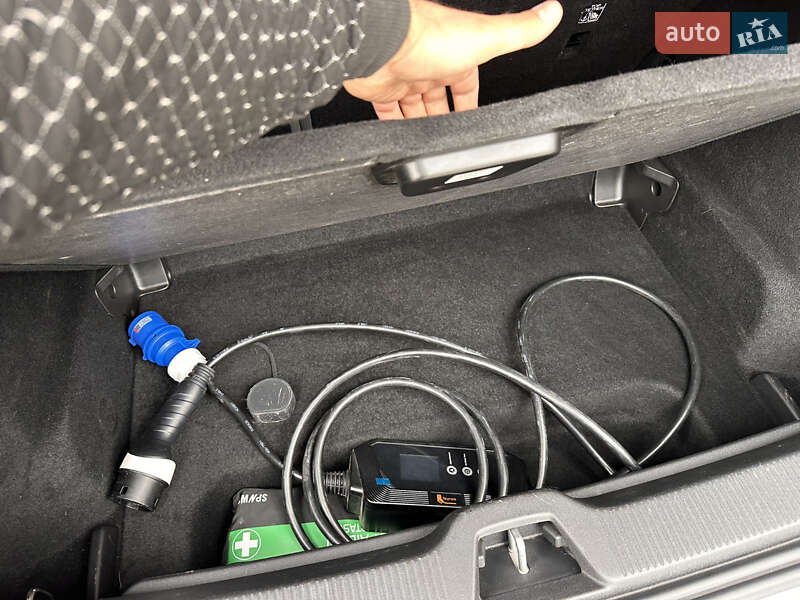 Позашляховик / Кросовер Volvo EX30 2024 в Ужгороді