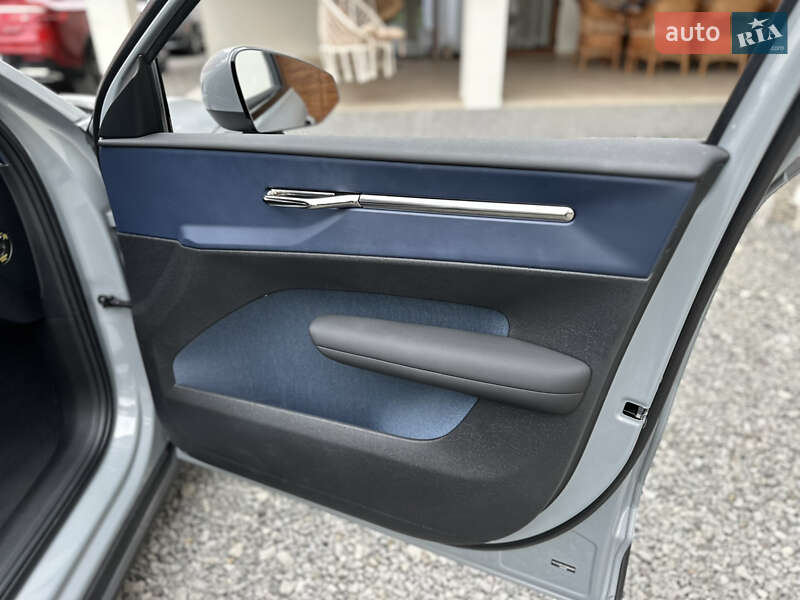 Позашляховик / Кросовер Volvo EX30 2024 в Ужгороді