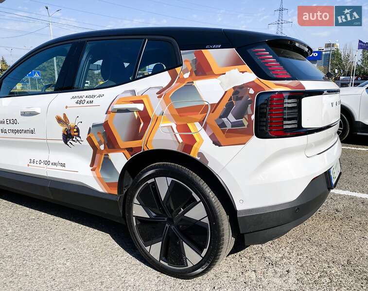 Позашляховик / Кросовер Volvo EX30 2024 в Дніпрі