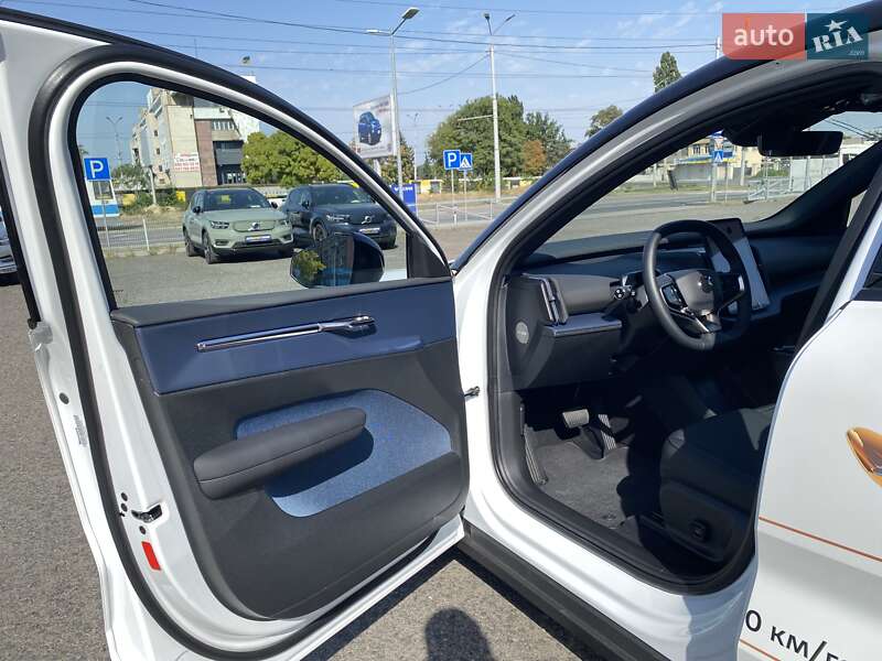 Позашляховик / Кросовер Volvo EX30 2024 в Дніпрі