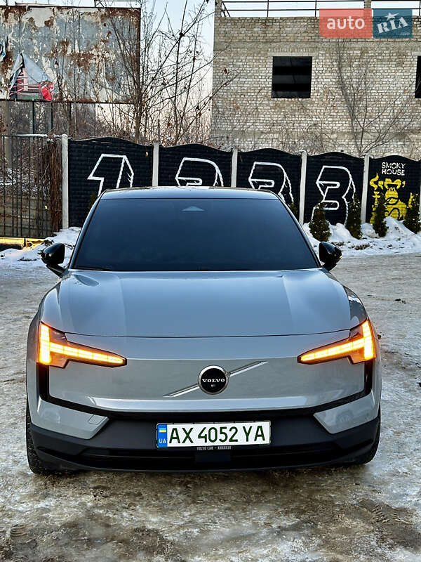 Внедорожник / Кроссовер Volvo EX30 2024 в Харькове