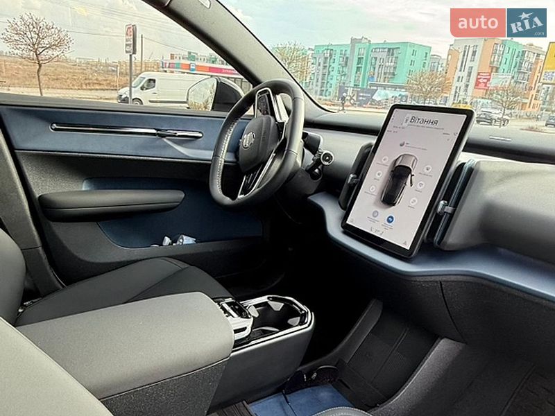 Внедорожник / Кроссовер Volvo EX30 2023 в Киеве