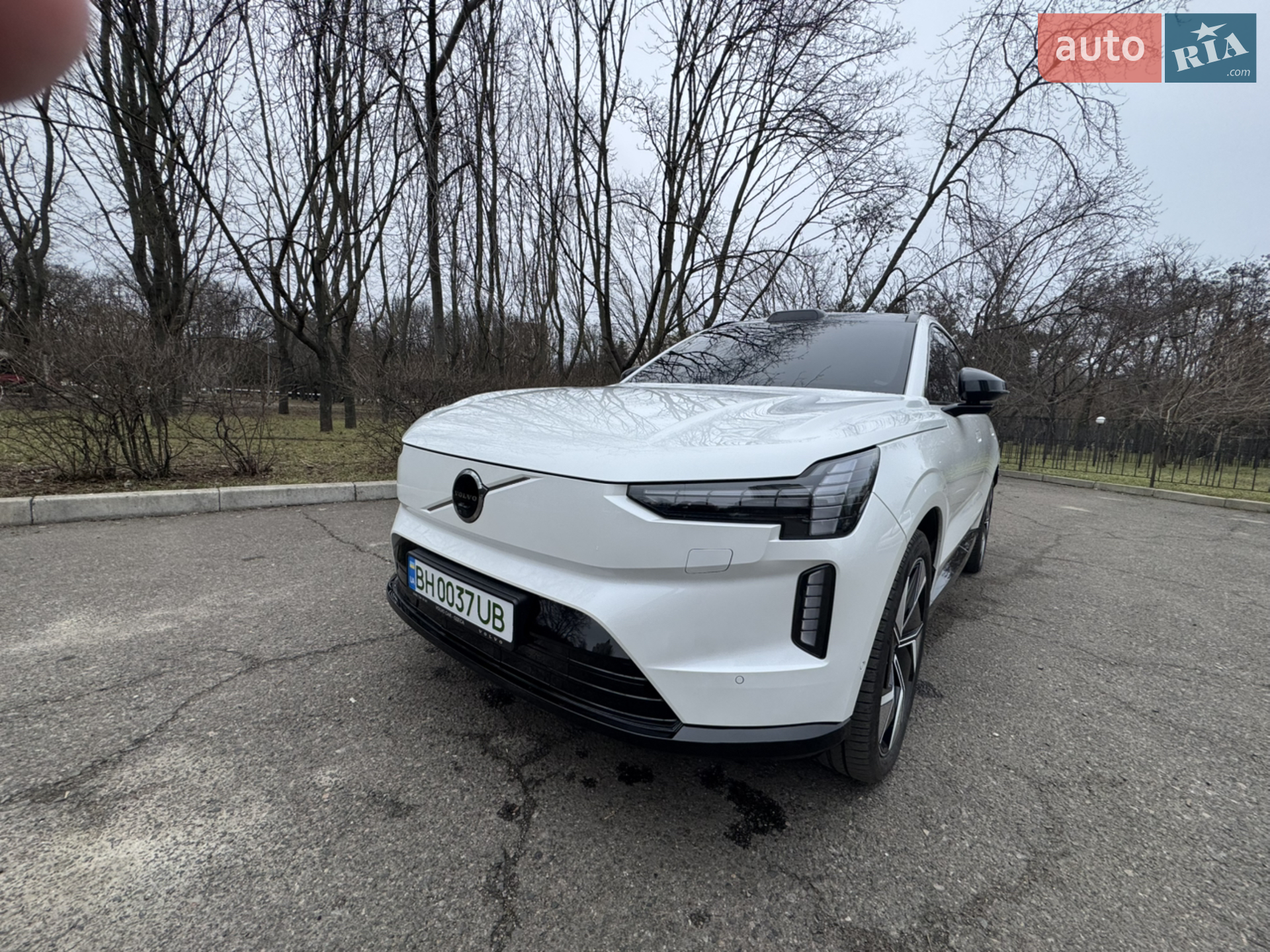 2025 Volvo EX90 - мініатюра 2