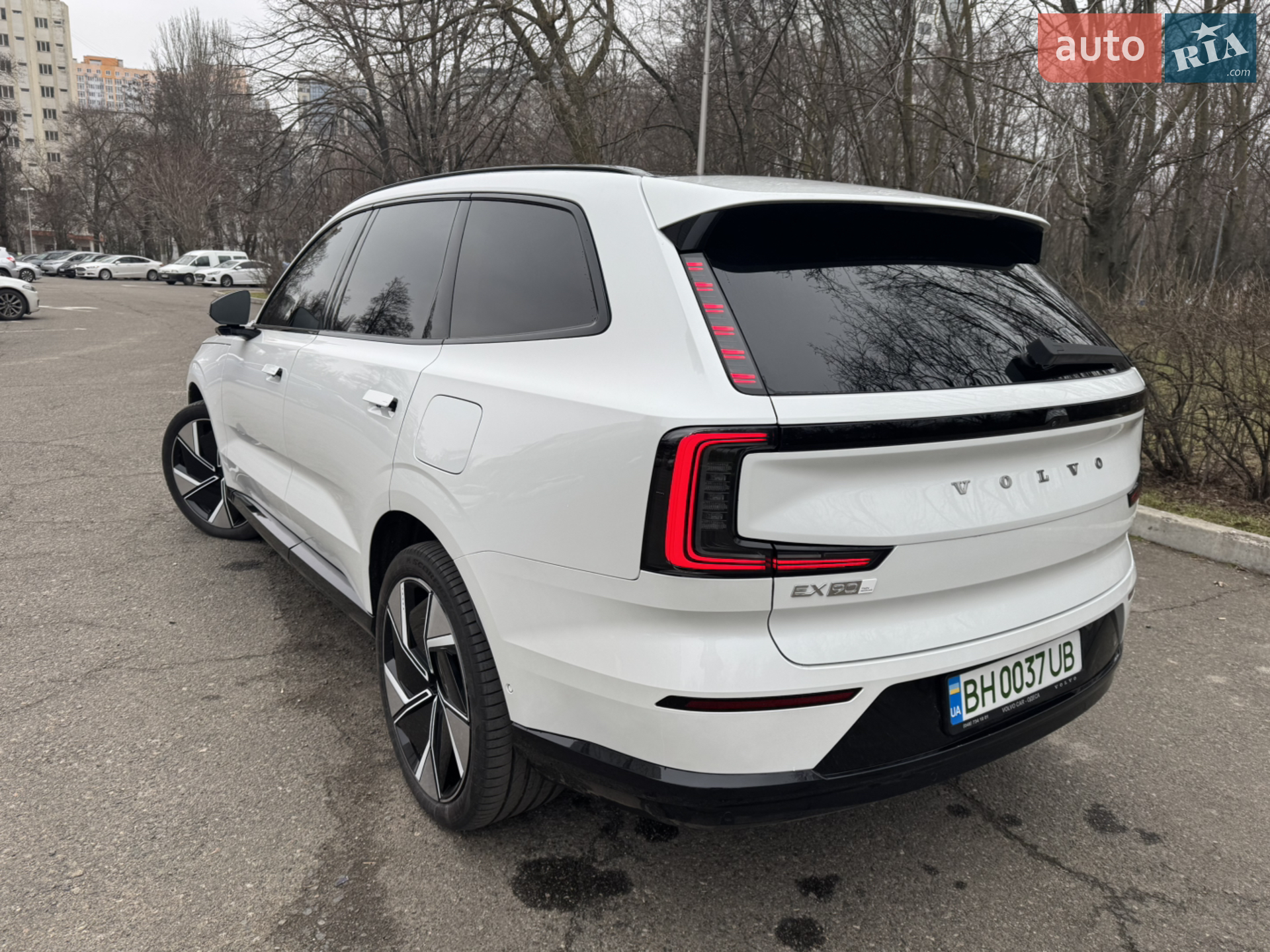 2025 Volvo EX90 - мініатюра 15