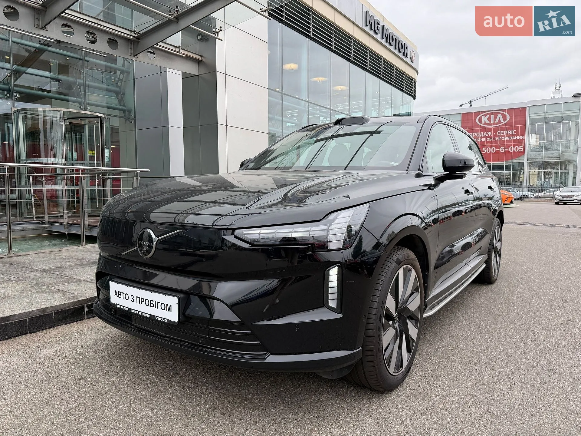 2025 Volvo EX90 - фото 1