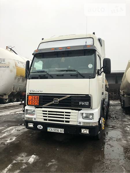 Тягач Volvo F12 2002 в Черкассах