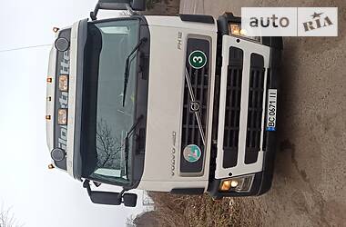 Тягач Volvo F12 2002 в Львове