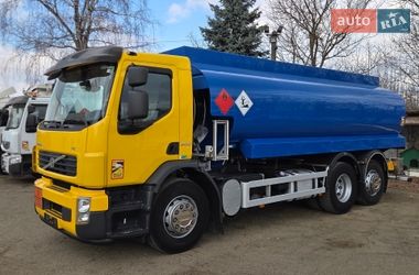 Бензовоз Volvo FE 2011 в Черновцах