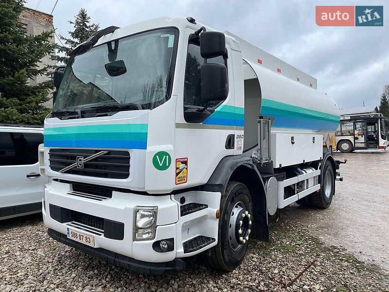 Бензовоз Volvo FE 2013 в Тернополі
