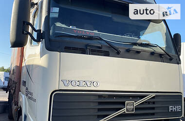 Контейнеровоз Volvo FH 12 2000 в Ужгороде