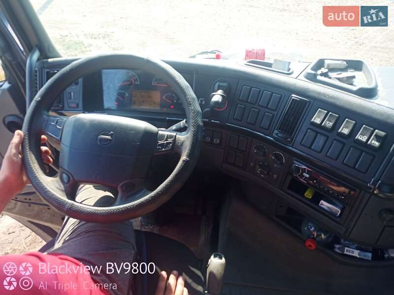 Кран-манипулятор Volvo FH 12 2005 в Нежине