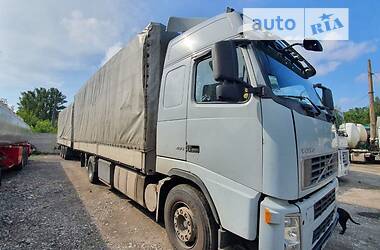 Контейнеровоз Volvo FH 12 2003 в Рубежном