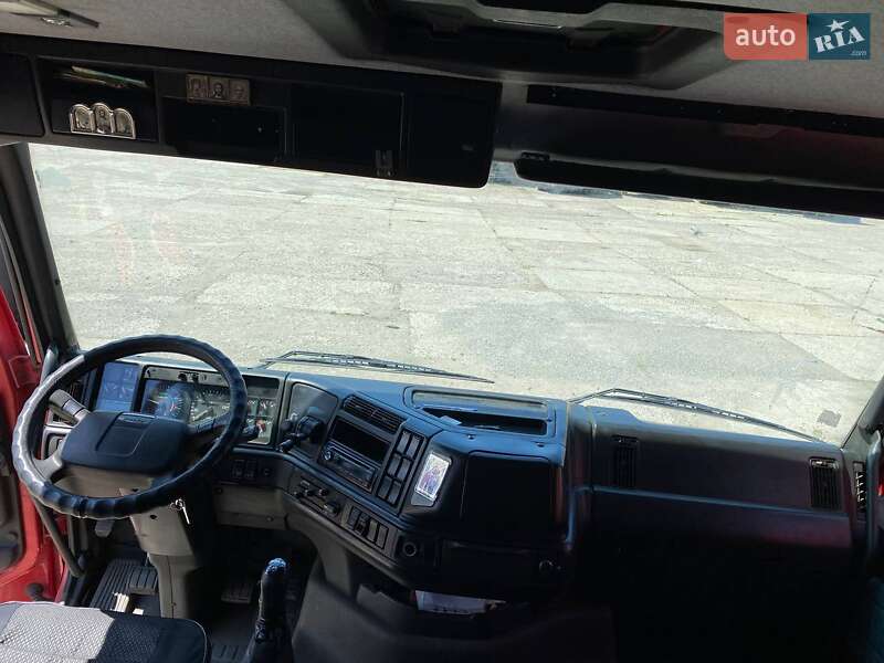 Тягач Volvo FH 12 2000 в Харькове