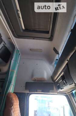 Тягач Volvo FH 12 2001 в 