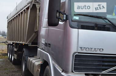 Зерновоз Volvo FH 12 2002 в Львове