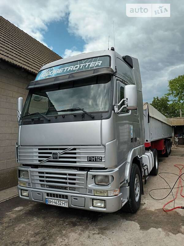 Тягач Volvo FH 12 2002 в 