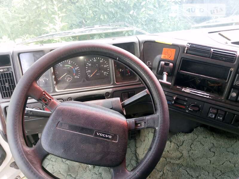 Тягач Volvo FH 12 1996 в Арцизові