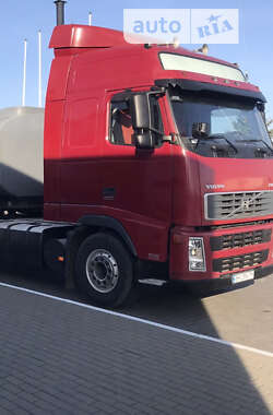 Тягач Volvo FH 12 2003 в Саврани