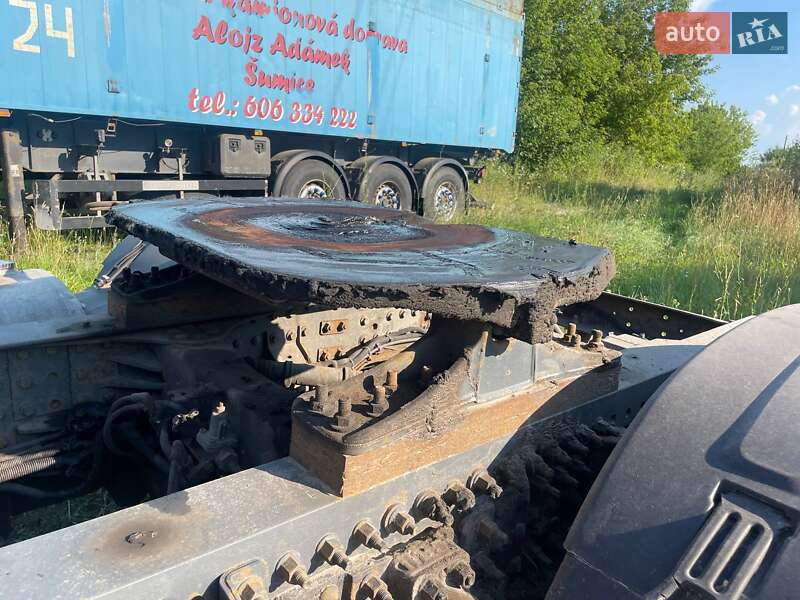 Зерновоз Volvo FH 12 2003 в Прилуках