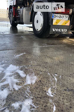 Тягач Volvo FH 12 2004 в 