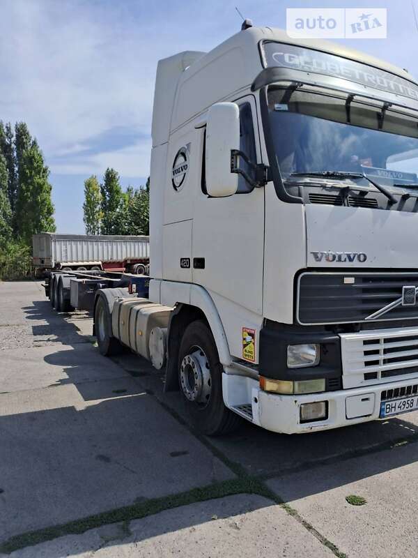 Контейнеровоз Volvo FH 12 2001 в Одессе