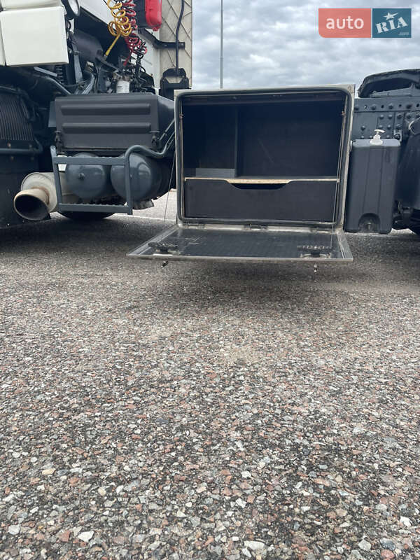 Тягач Volvo FH 12 2001 в Одесі