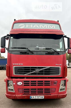 Тягач Volvo FH 12 2004 в Києві