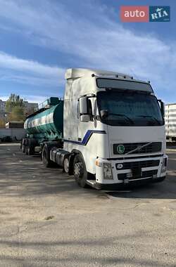 Цистерна Volvo FH 12 2003 в 