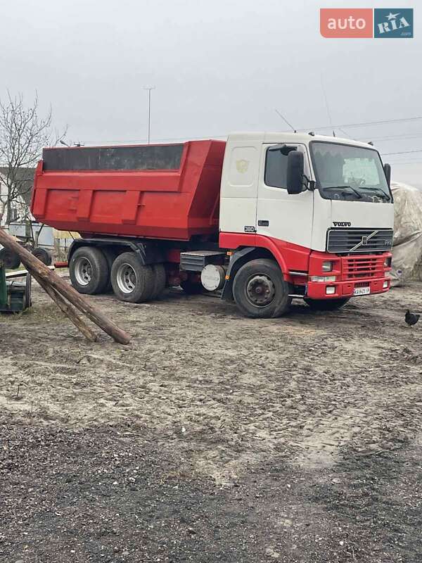 Самосвал Volvo FH 12 2000 в Ровно