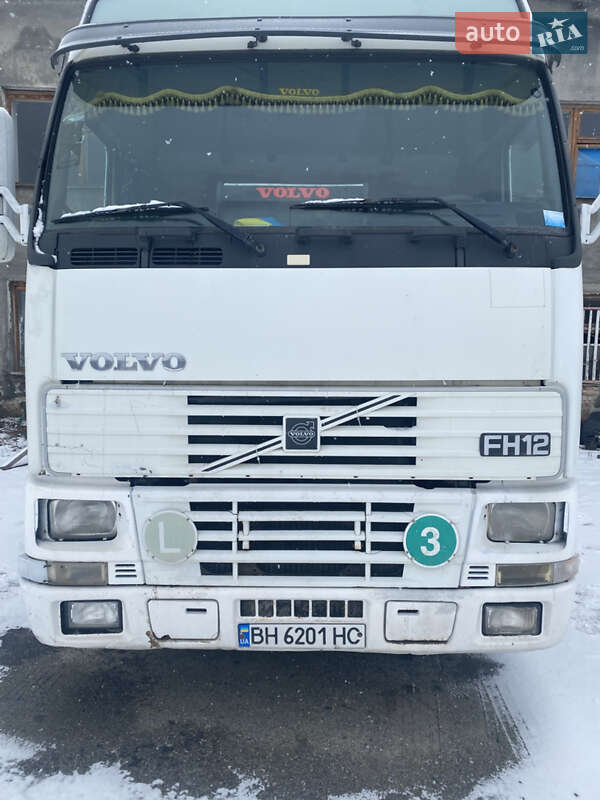 Тягач Volvo FH 12 2001 в 