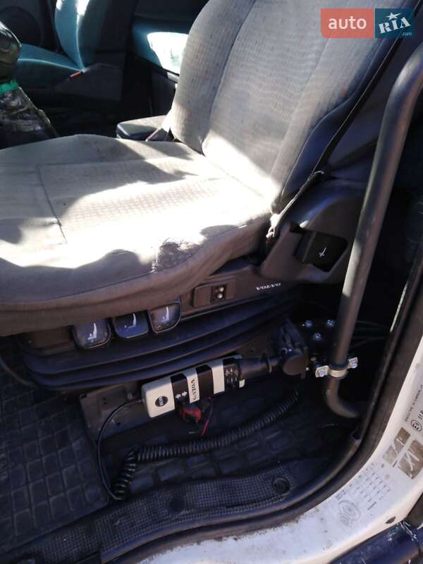 Тягач Volvo FH 12 2001 в Чернівцях фото 19 Тягач Volvo FH 12 2001 в Чернівцях