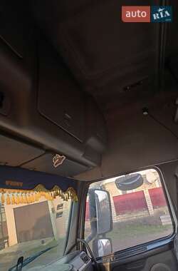 Тягач Volvo FH 12 2004 в 