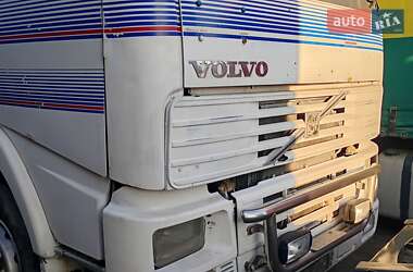 Тягач Volvo FH 12 2000 в 