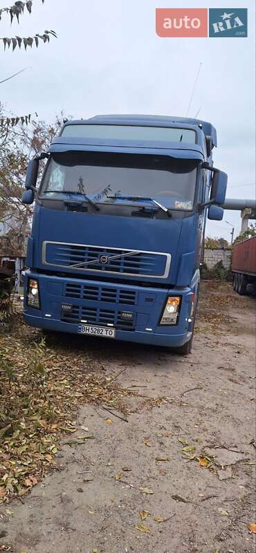 Тягач Volvo FH 12 2002 в Южному