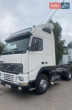 Тягач Volvo FH 12 2001 в 