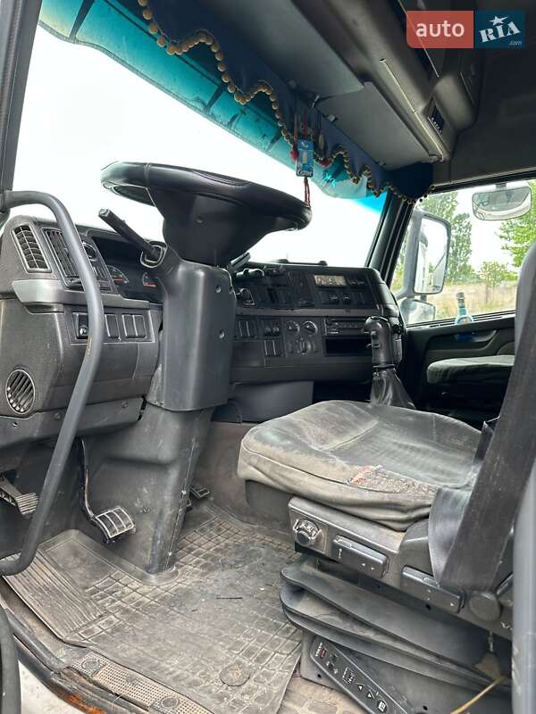 Зерновоз Volvo FH 12 2005 в Днепре