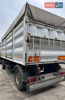 Зерновоз Volvo FH 12 2004 в 