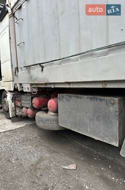 Зерновоз Volvo FH 12 2005 в 