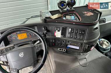 Зерновоз Volvo FH 12 2005 в 