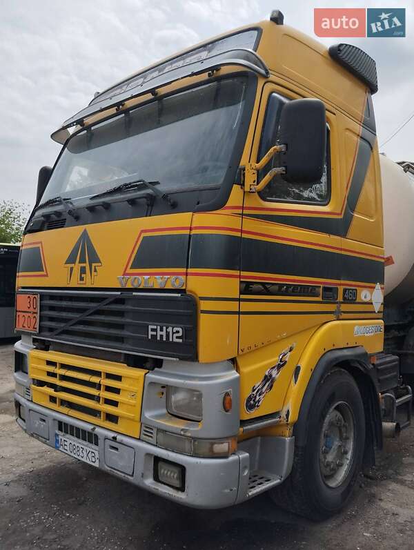 Тягач Volvo FH 12 2001 в 