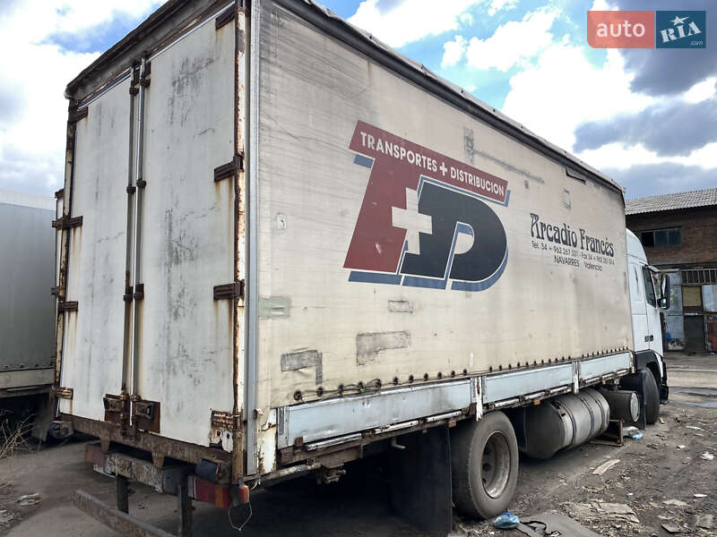 Тентованый Volvo FH 12 2000 в Запорожье