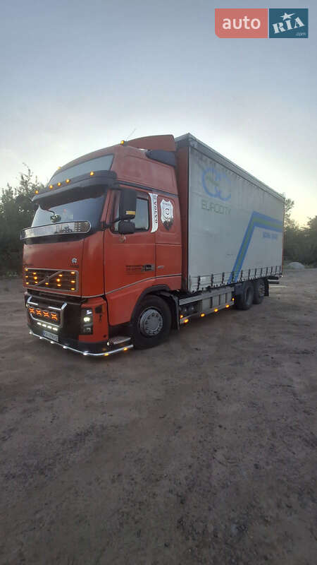 Тентованый Volvo FH 12 2005 в Ичне