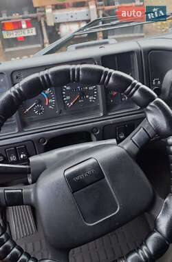 Тягач Volvo FH 12 2001 в 