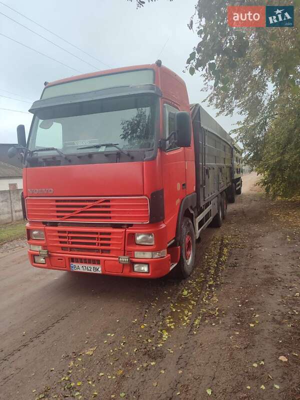 Зерновоз Volvo FH 12 2002 в 