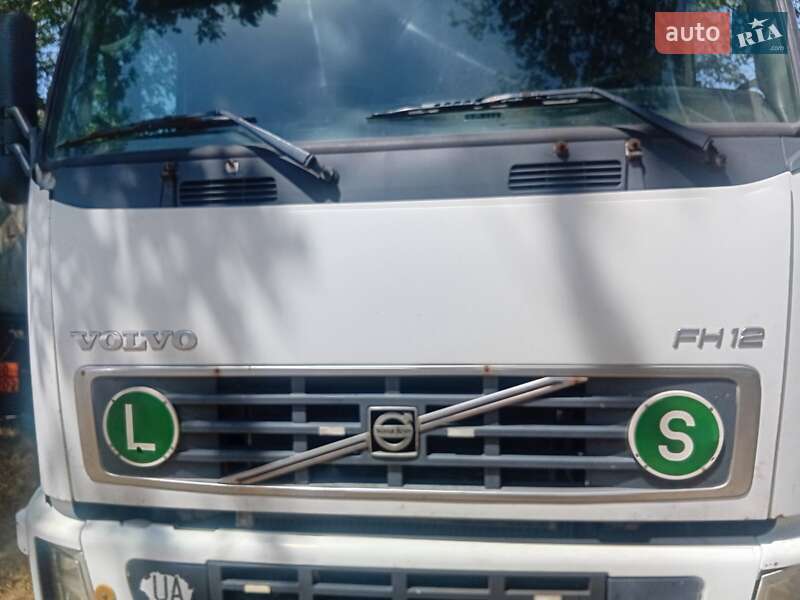 Тягач Volvo FH 12 2002 в Дніпрі фото 2 Тягач Volvo FH 12 2002 в Дніпрі