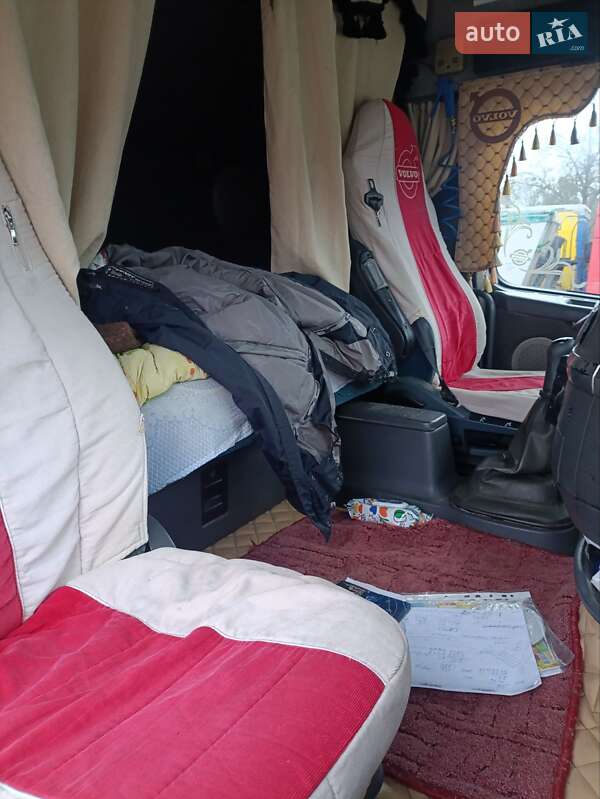 Тягач Volvo FH 12 2004 в Горохове