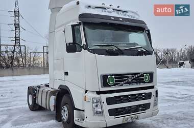Тягач Volvo FH 12 2004 в Харкові