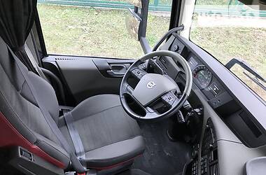 Контейнеровоз Volvo FH 13 2015 в Заліщиках
